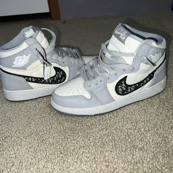 Air Jordan Diors mids